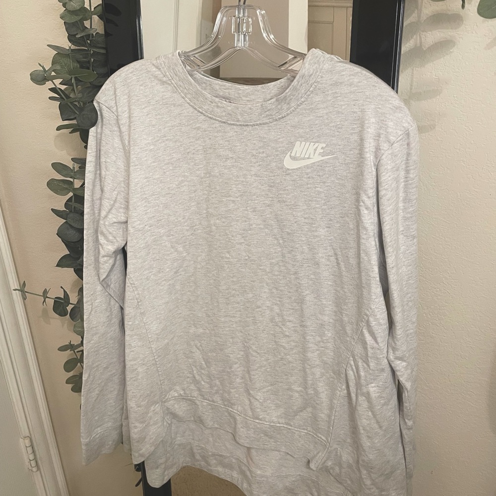 Grey Nike Crewneck Sweatshirt